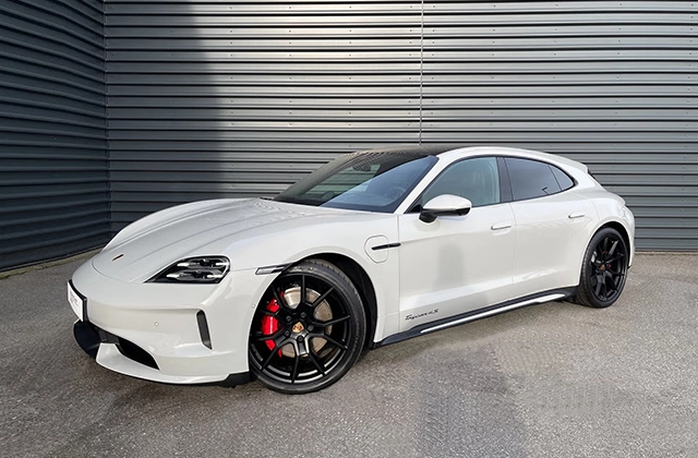 ORGA 5 – Porsche – Taycan weiß